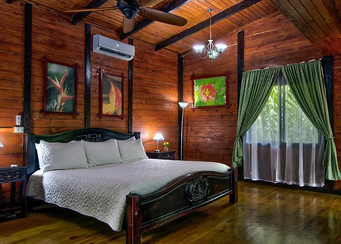 Hotel Blue River & Hot Springs Liberia